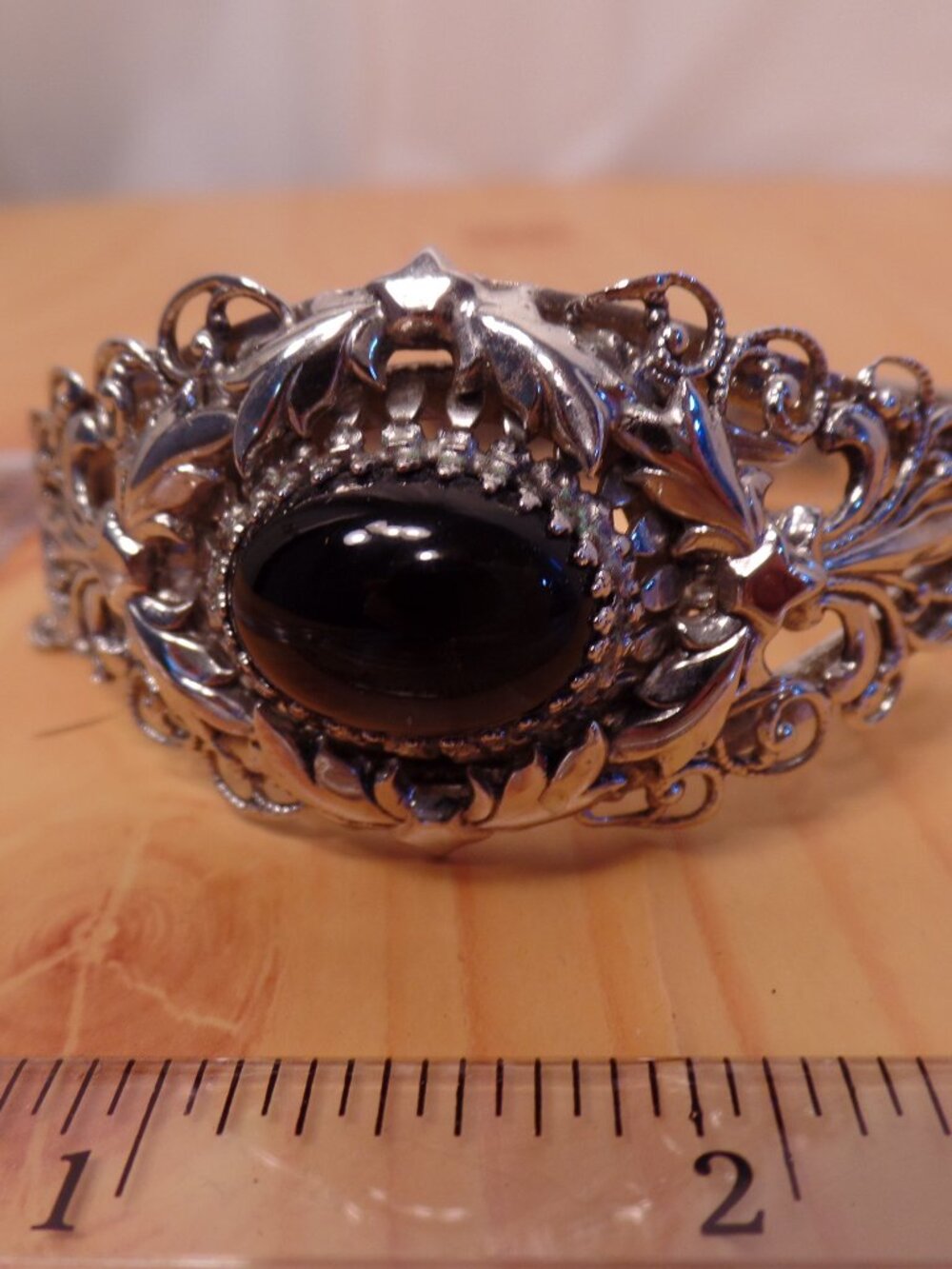 Vintage WHITING & DAVIS CO Silver Tone Hematite Ovals Chunky Hinged Bracelet